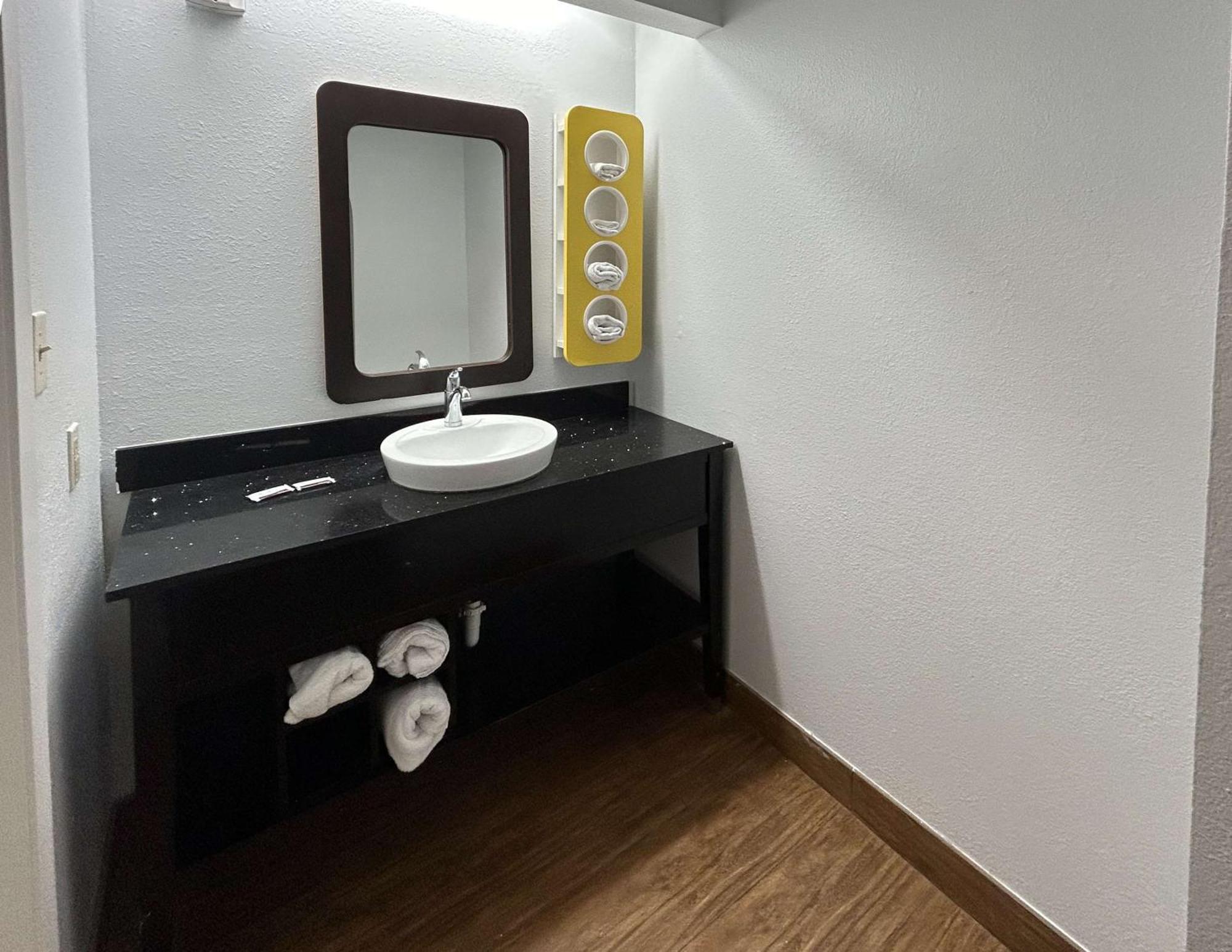 Motel 6 Denham Springs, La Zewnętrze zdjęcie